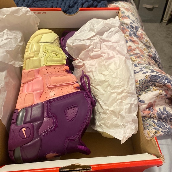 Nike uptempo youth size 7 - Picture 4 of 7